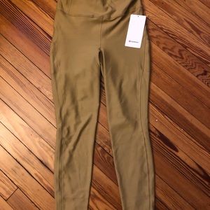 Lululemon tights with fleece interior and pockets